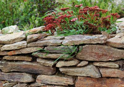 Naturstein für Gartengestaltung und Landschaftsbau